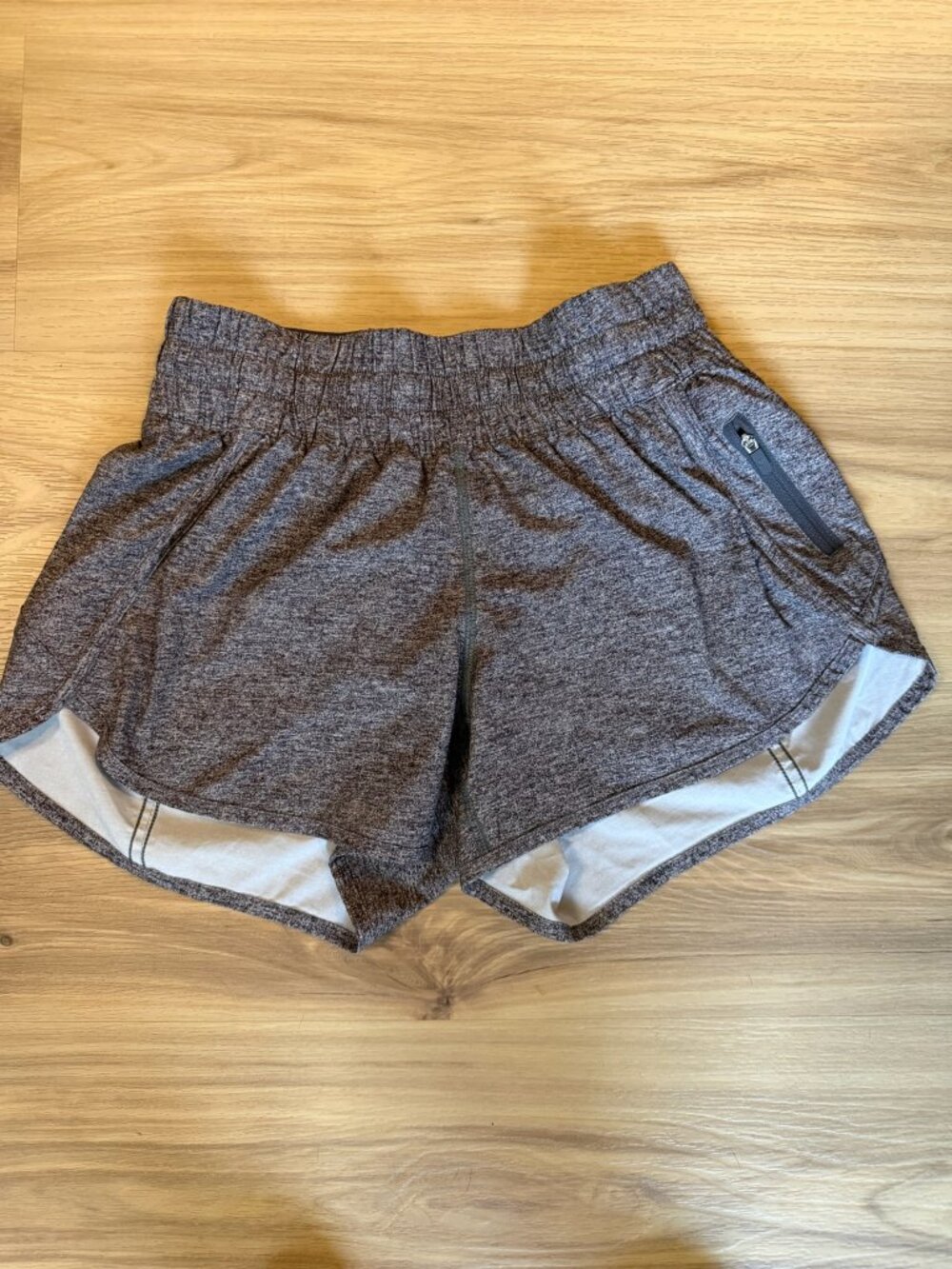 Lululemon Tracker Short Size 4 | Heathered Gray Running Shorts | Zip Pocket